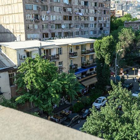 Royal Plaza Otel Erivan Dış mekan fotoğraf