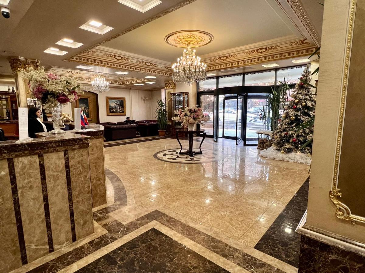 Royal Plaza Otel Erivan Dış mekan fotoğraf