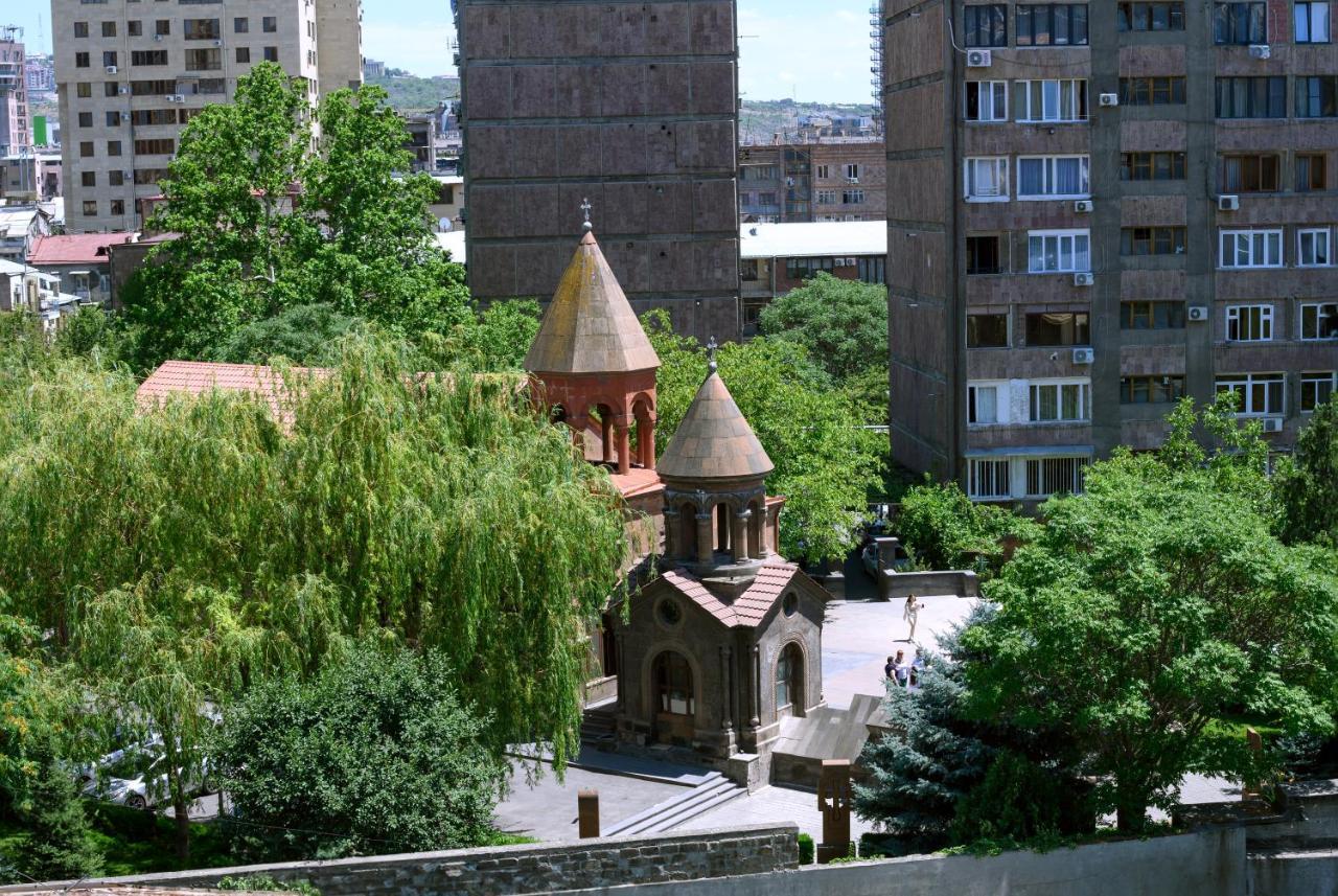 Royal Plaza Otel Erivan Dış mekan fotoğraf