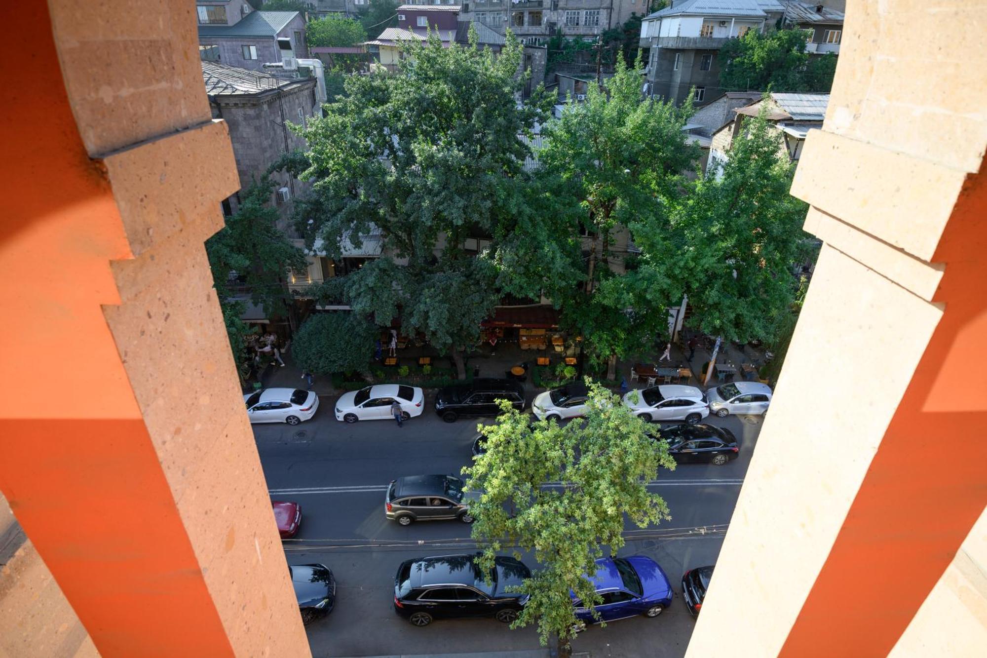 Royal Plaza Otel Erivan Dış mekan fotoğraf
