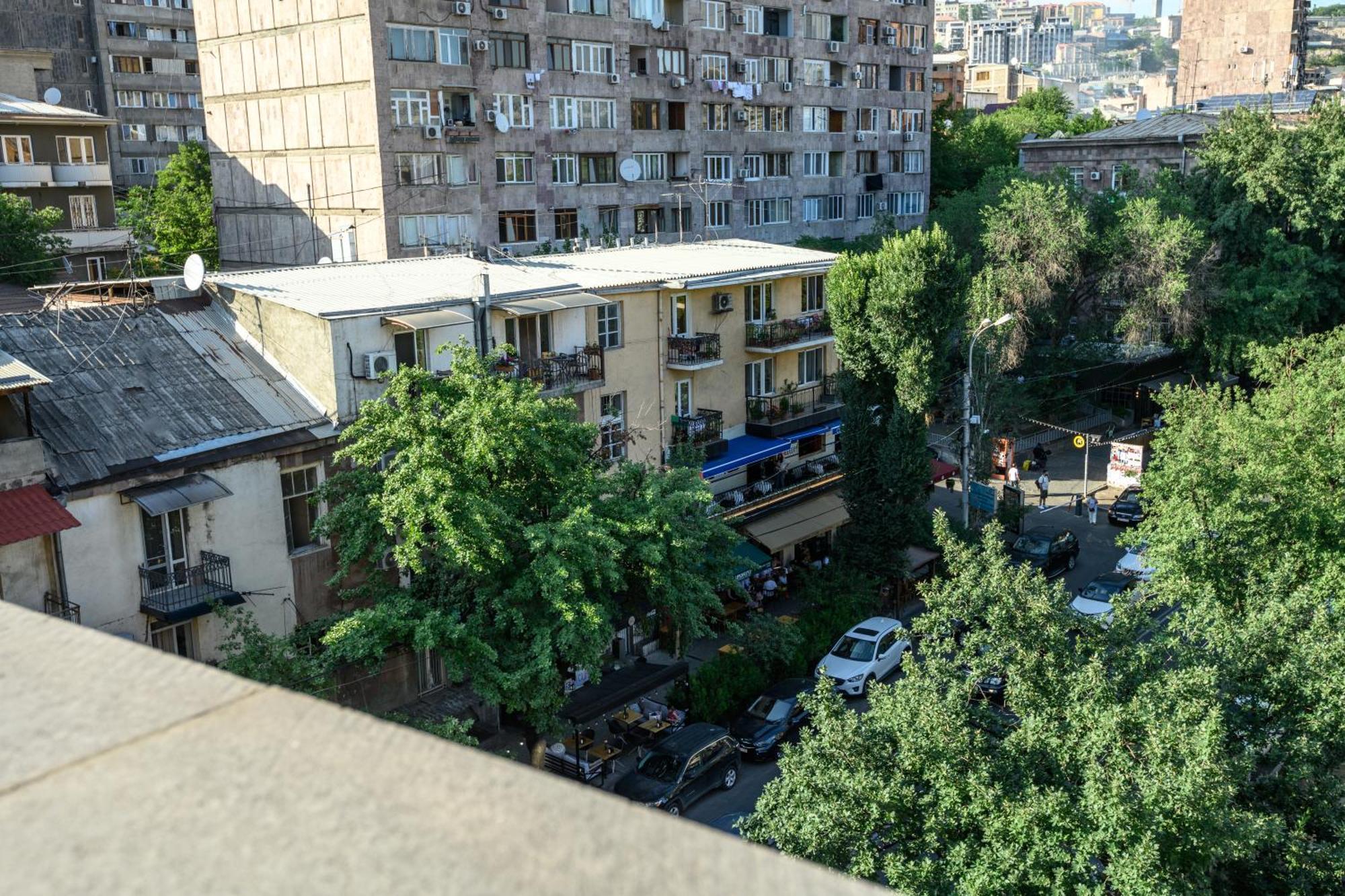 Royal Plaza Otel Erivan Dış mekan fotoğraf